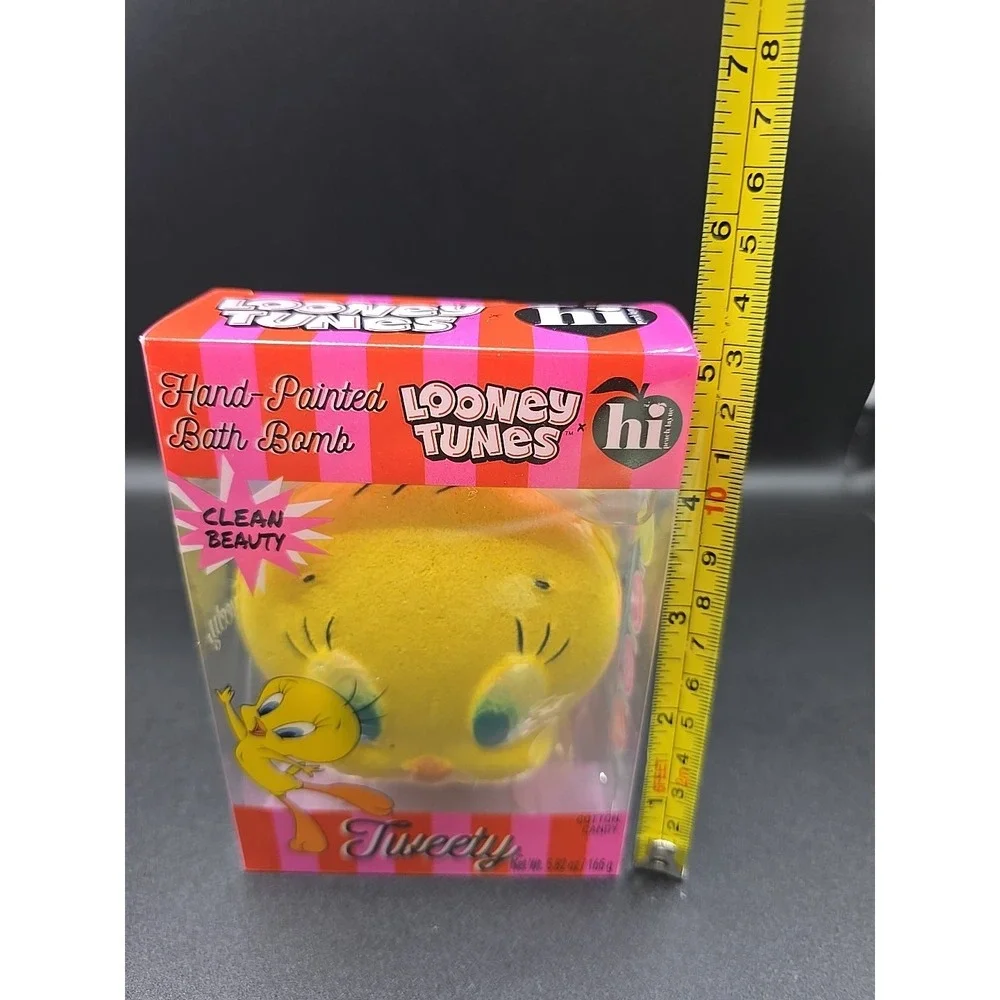 Looney Tunes Hi Peach Layne Tweety Bird Hand-Painted Cotton Candy Bath Bomb New!